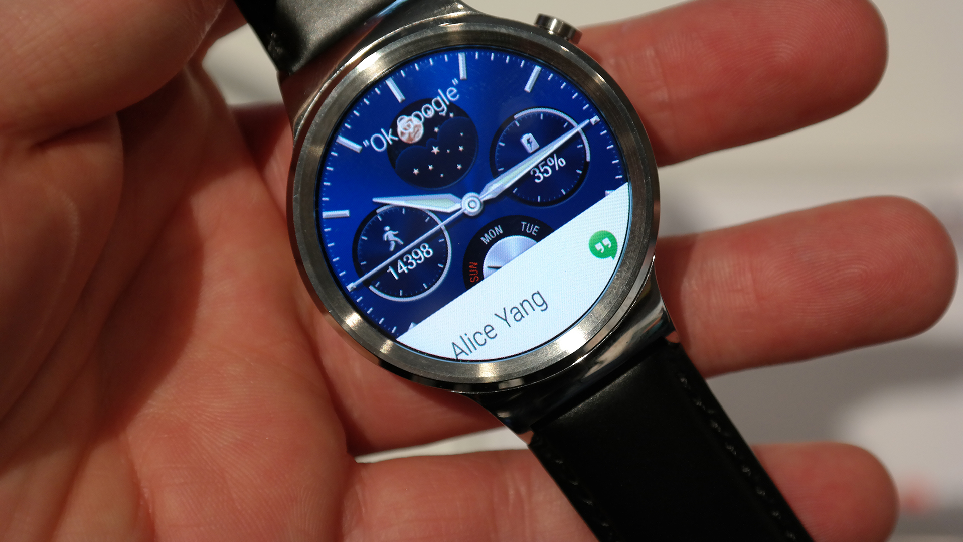 Huawei Watch auf dem MWC 2015